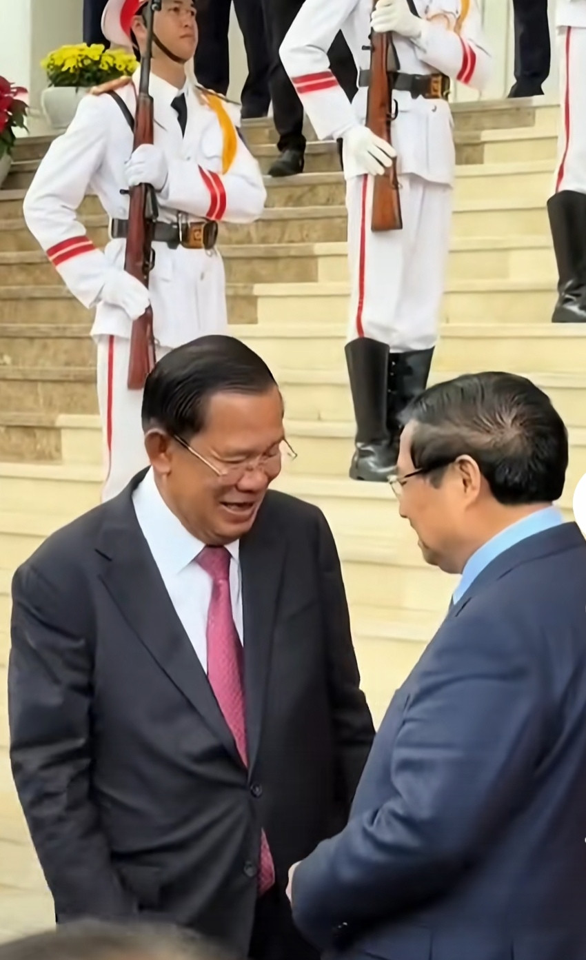 越南果然坐不住啦，开始在他们的边境集结部分武装！就在泰柬冲突爆发半个月时间，且