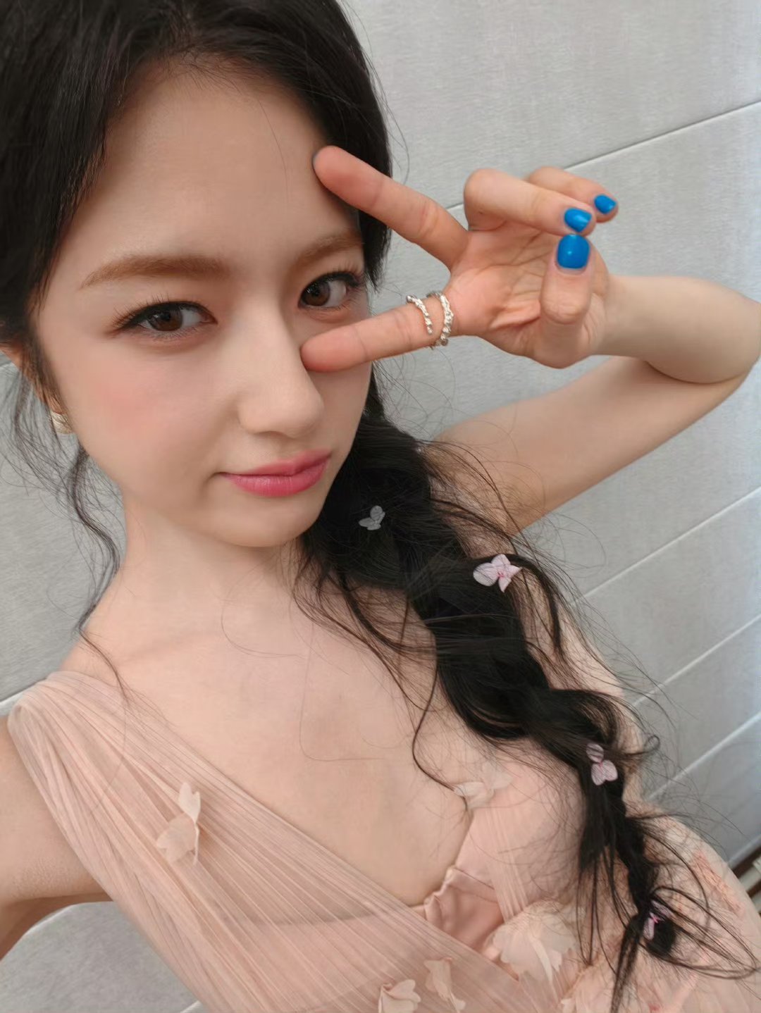 李兰迪说不要没苦硬吃真的是我们清醒又通透的女演员李兰迪，在自己的人生道路上面不