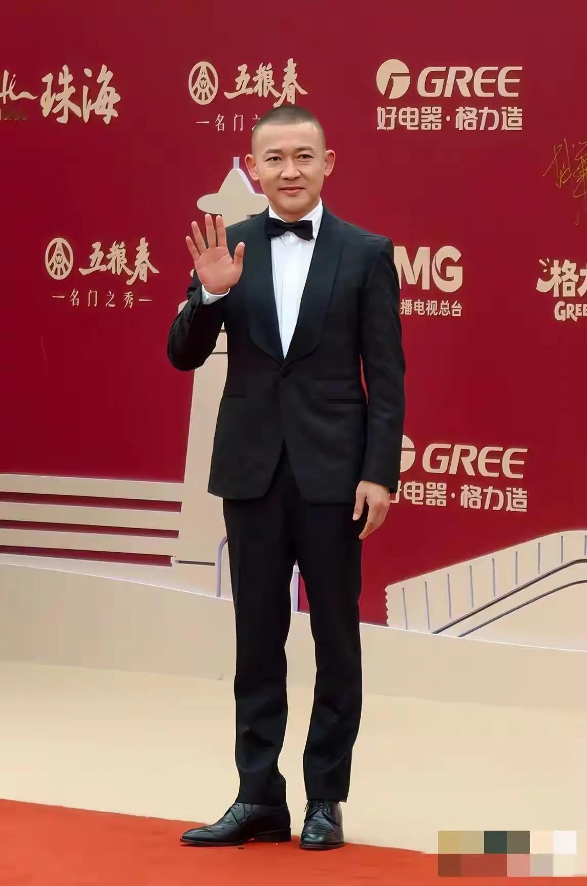 明星们又卷美貌大赛了