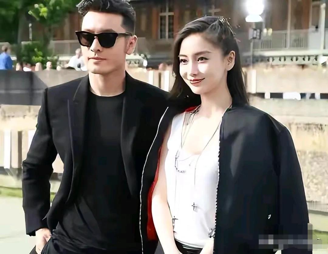 杨颖的身旁就适合站着帅哥，毕竟俊男美女很养眼，看了能延年益寿。