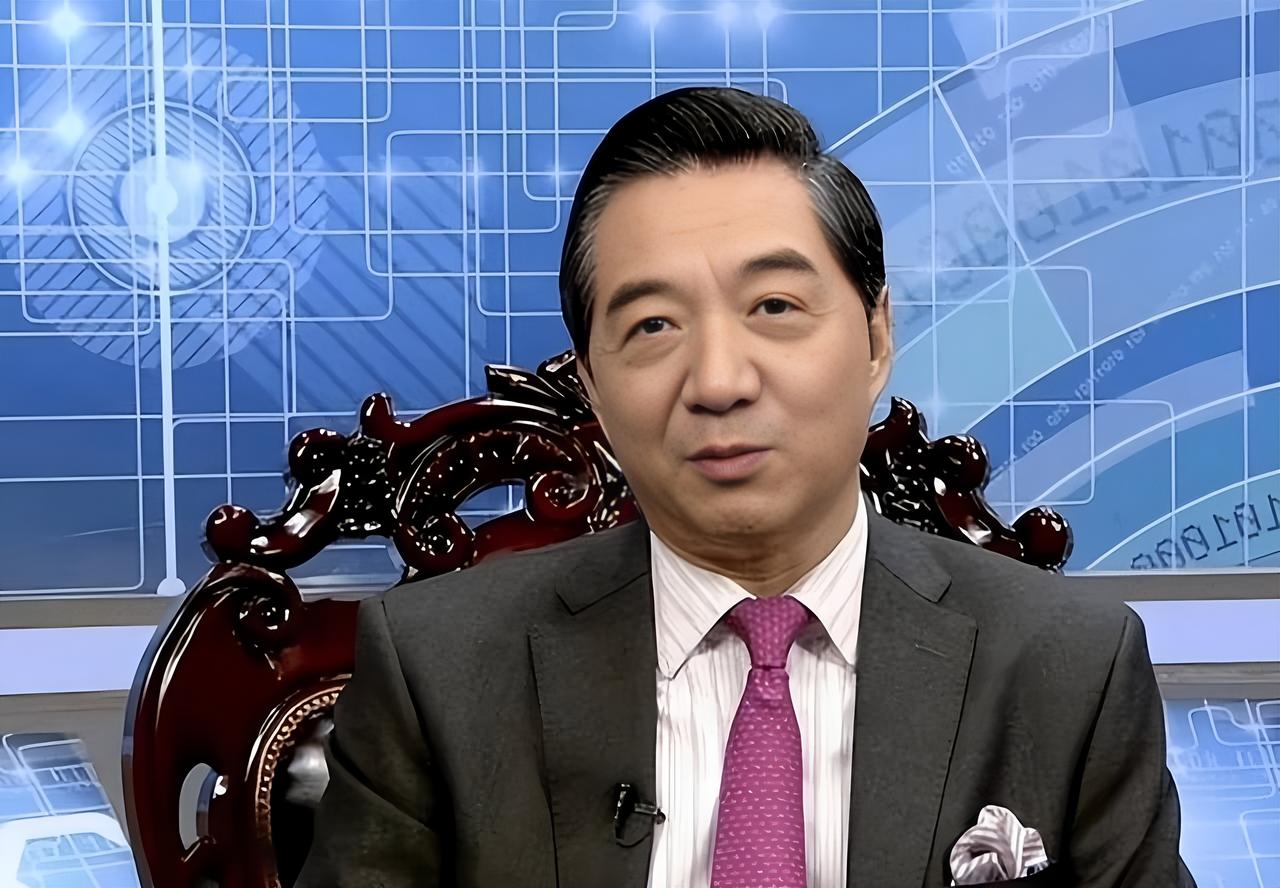 感谢张召忠！你真是了不起的预言家！2015年你说过，美国什么都不做，让东方大国追