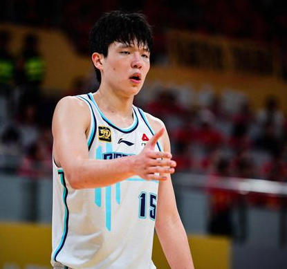杨瀚森：NBA联合试训对抗赛分组中的唯一中锋