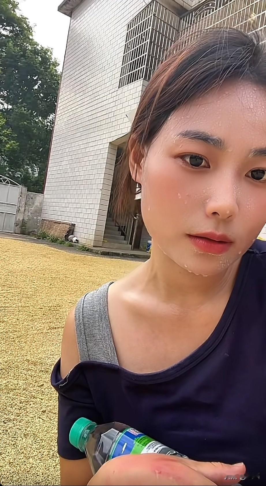 这么能干，彩礼不得嘎嘎贵[捂脸哭]