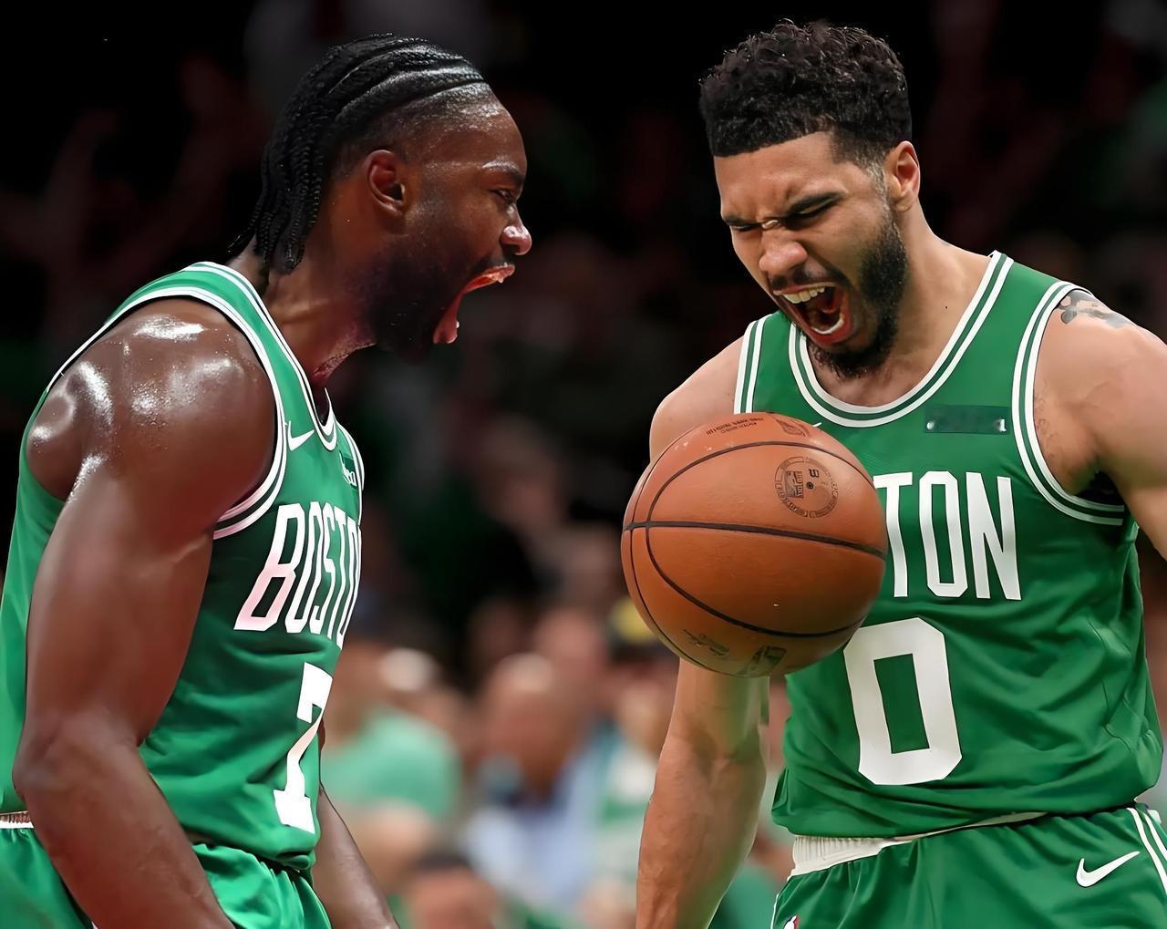 不出不擂，本赛季最有实力争冠的球队有三支：1、东部的凯尔特人，塔图姆重伤归来，