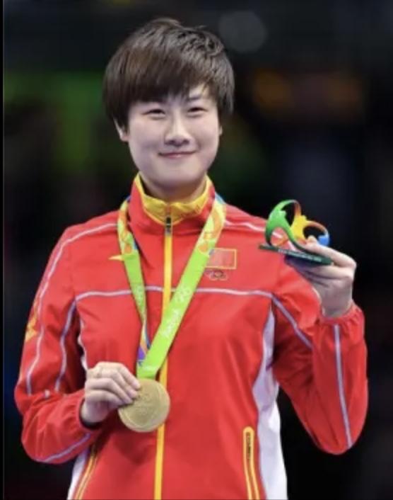 十位乒乓球大满贯得主各自从事事业，孔令辉最可惜，不应该离开乒乓球事业，马龙最有发