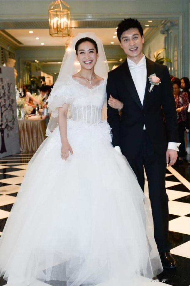 安陵容陶昕然离婚有些感情，不足为外人道。旁人看热闹，内人看行道。你觉得天造