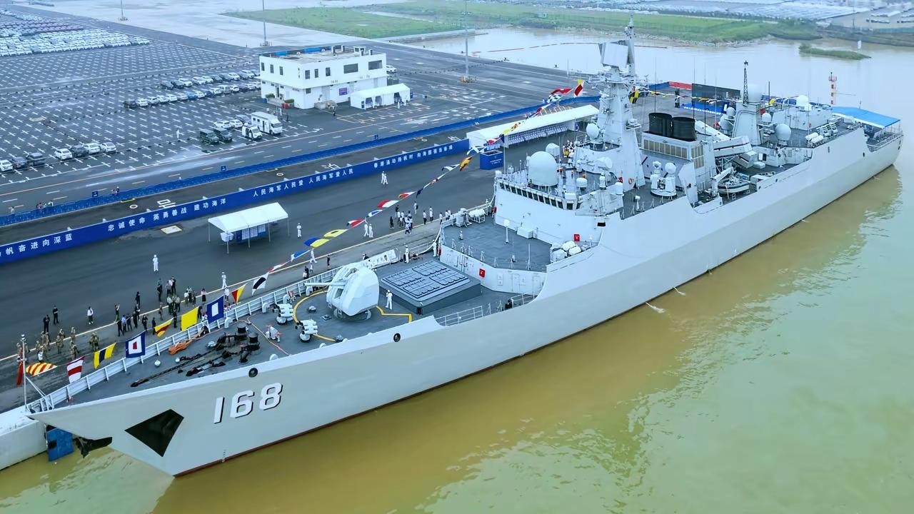 就167、168这种档次的军舰，在解放军装备序列里已属中下水平，但放眼全世界，依