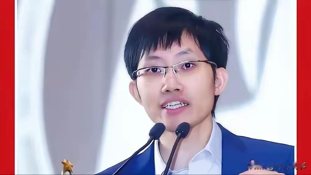 好家伙，DeepSeek这次可真给咱中国科技长脸了！谁能想到，一个本土团队用区区