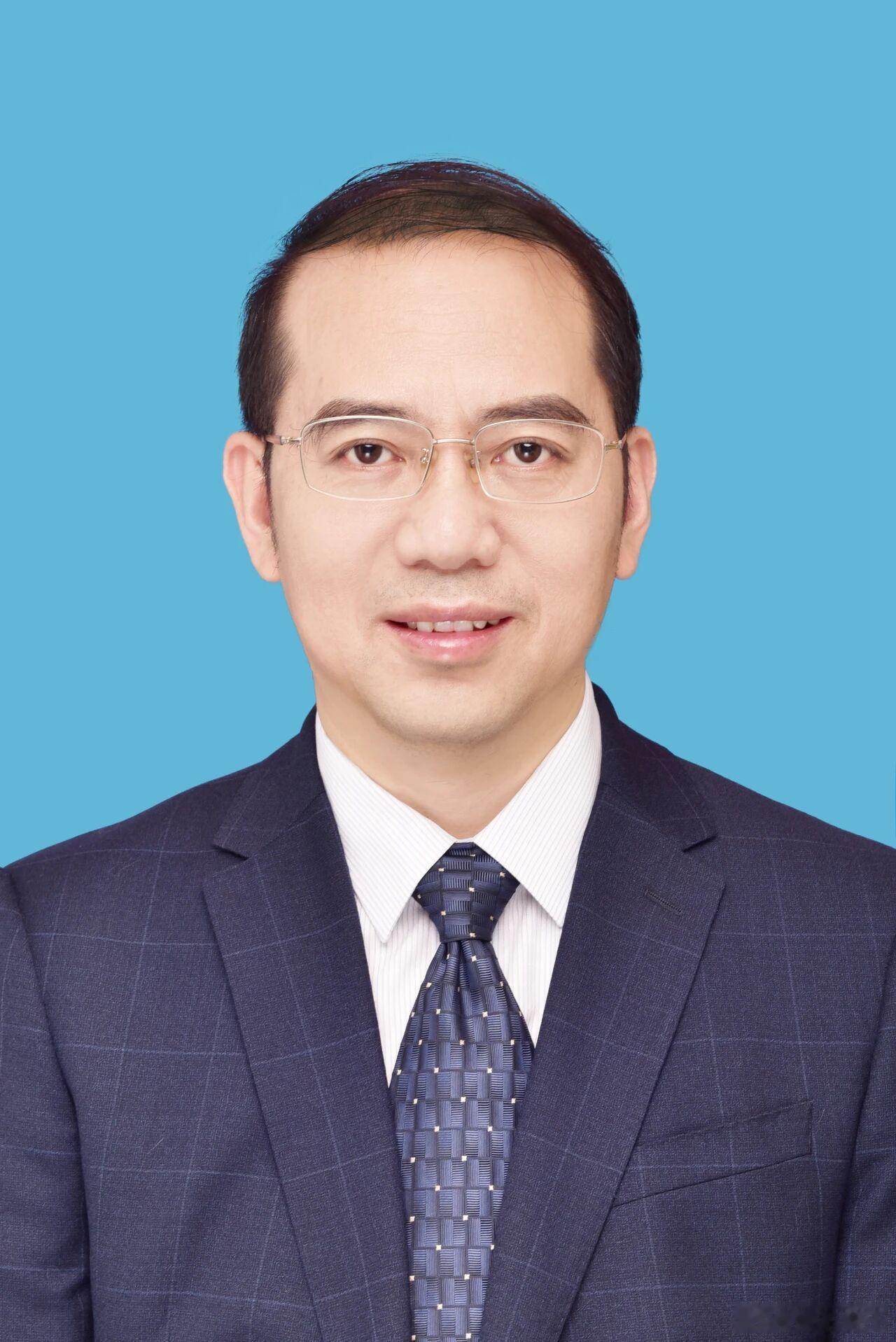 11月21日中国科学院和中国工程院分别公布了2025年院士增选当选院士名单华中科