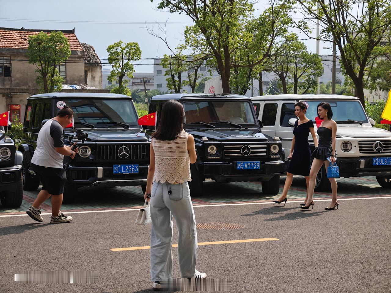 我们东哥拍这样的镜头很自觉，不需要特地叮嘱[doge]​​​