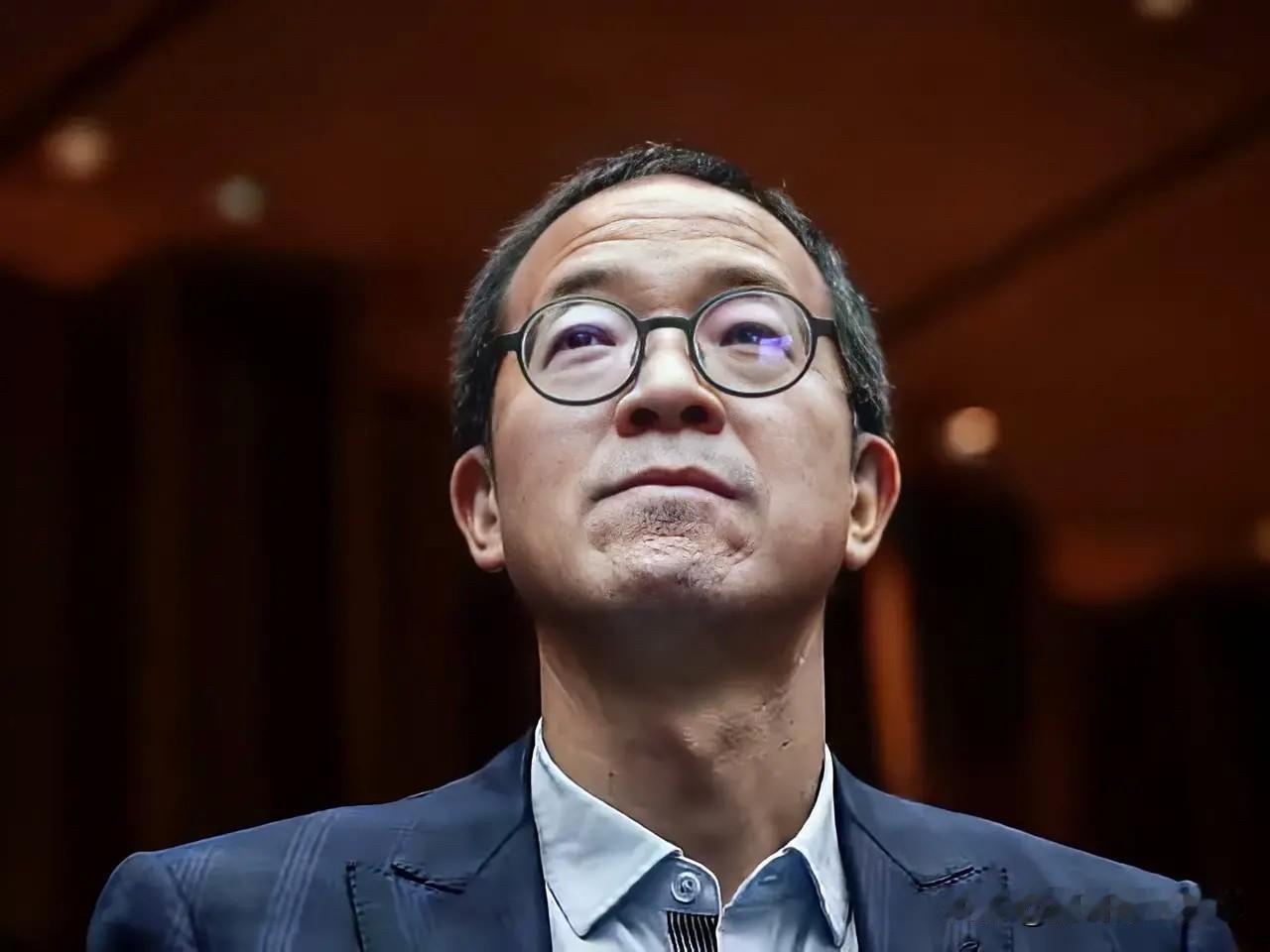 俞洪敏的东方甄选砍头部主播IPallin线下，前CEO孙东旭却带着俩离职老搭