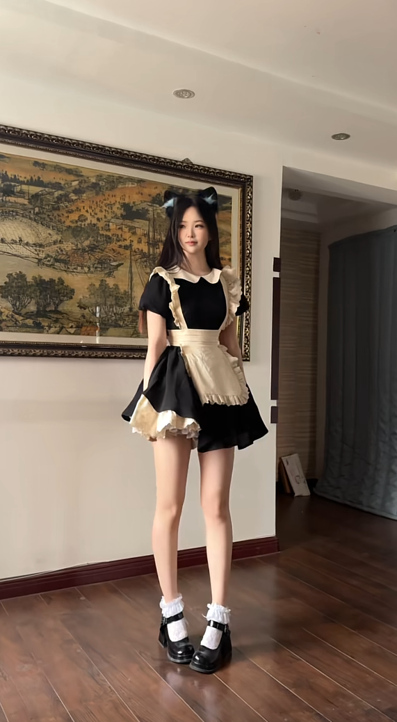 女朋友说出去逛街，穿这个合适吗？