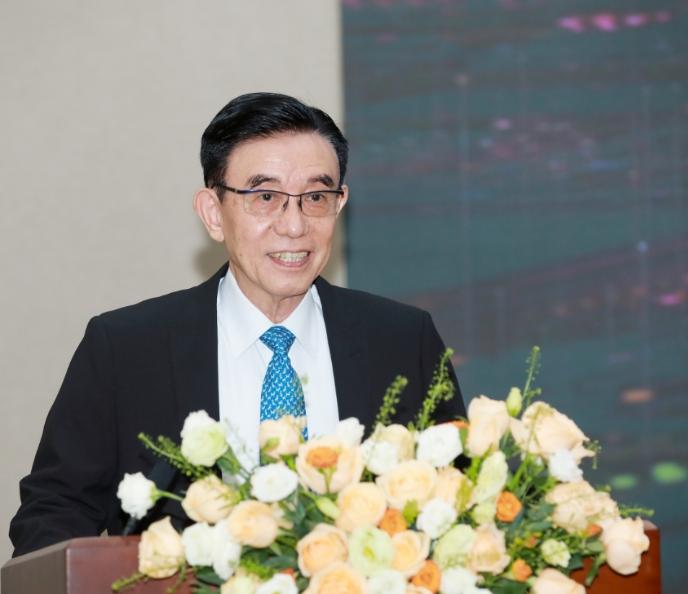又被惊到了：原以为只是华为、龙芯中科们碰到了莫名的阻力，没想到中微半导体竟然也碰