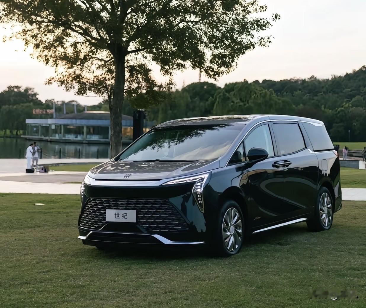 开50万的别克世纪，到底还有没有“面子”？别杠，说点大实话。如今马路上，别克