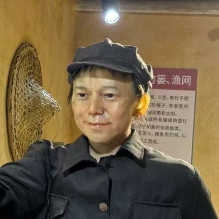 网友偶遇何老师？？？过年走亲戚村里竟然也有历史展，啊啊啊啊好神奇。