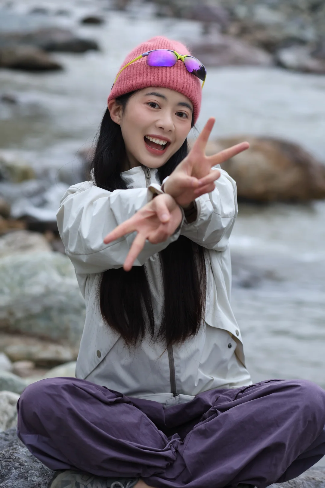 存一些户外拍照姿势～