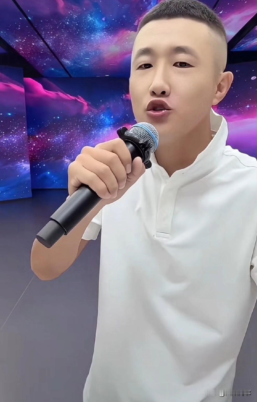 张二嫂与ks官方当面谈判拒签3亿年框，做好落寞准备！