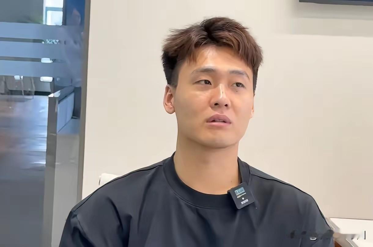 赵睿回应中国队不敌新西兰:“感觉心情还是挺沉重的，毕竟一年前我们大胜对手，当