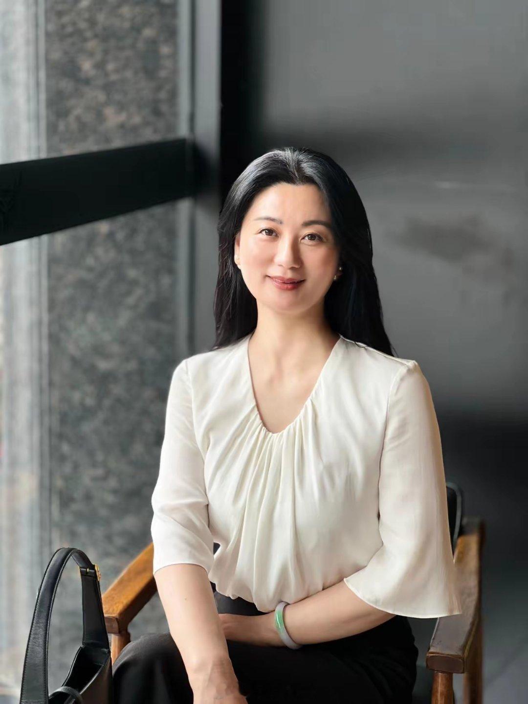 男人想要女人对你百依百顺，只要记住两点：一就是保持强壮的体魄，保持分泌足够多的雄