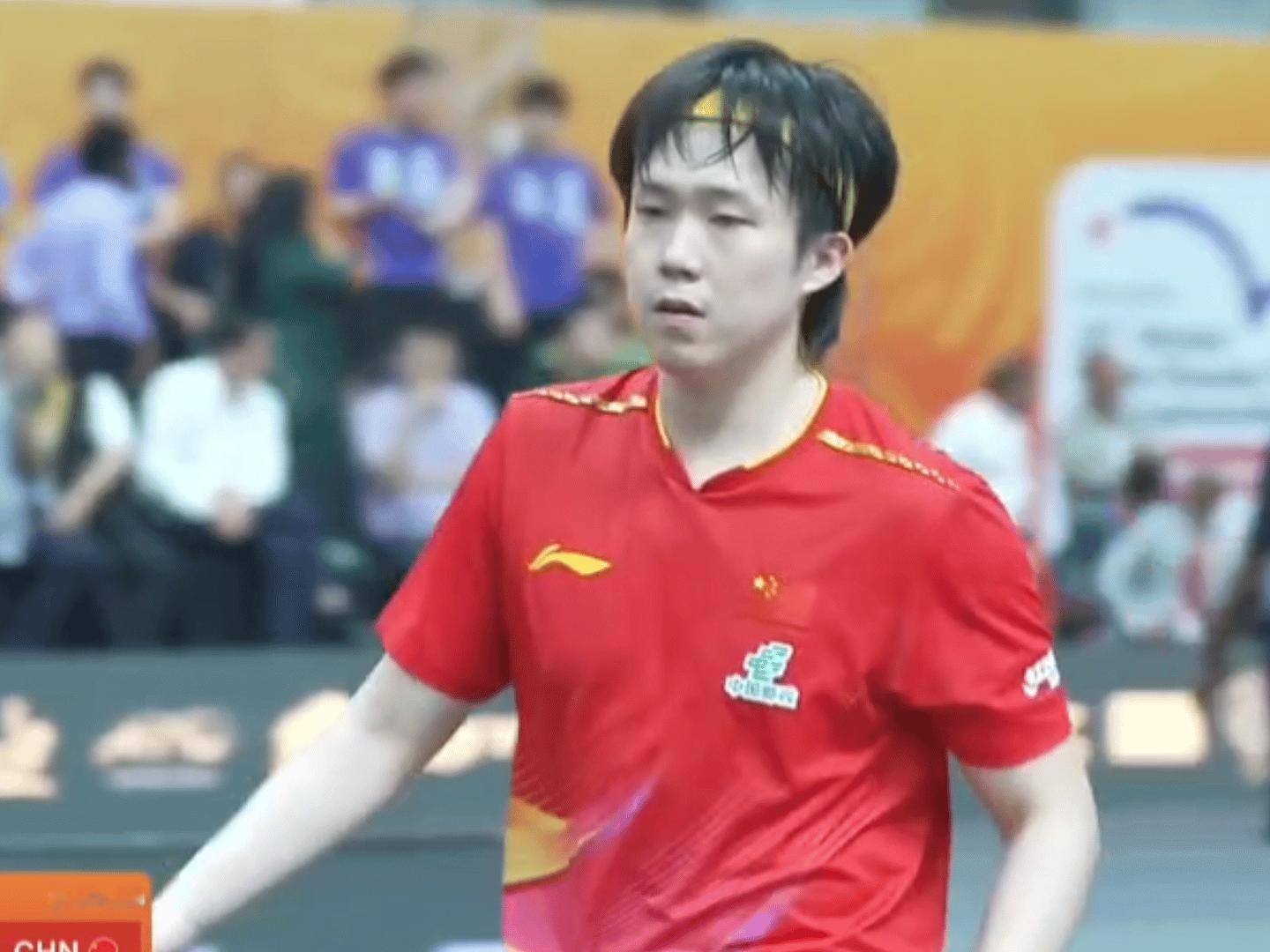 心脏受不了！中国乒乓球男队陷入绝境了，梁靖崑2-3输张本智和，王楚钦2-3也输松