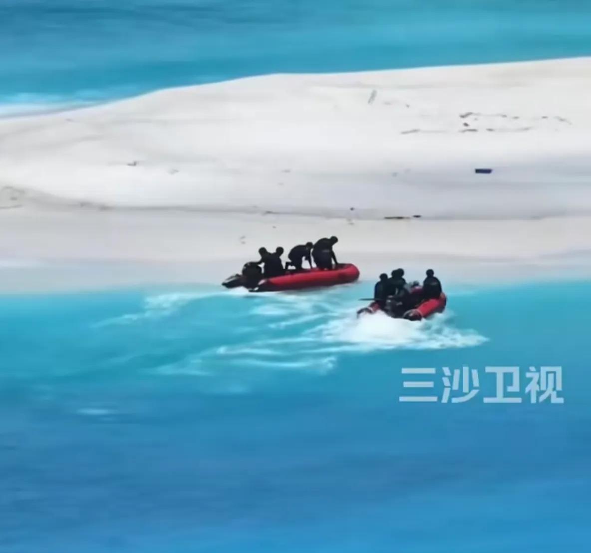 菲律宾5人组登岛拍照遭中国海警警告并驱逐5月3日，菲律宾一支自称“民间组织”