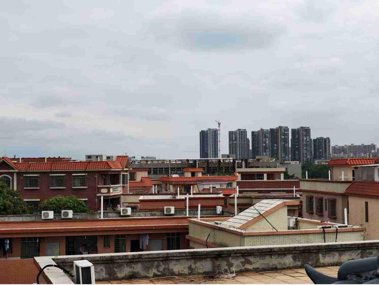 我的今日状态：🏝️旅行度假我这里的天气：☀️晴天晒秋日打卡我在家乡晒风