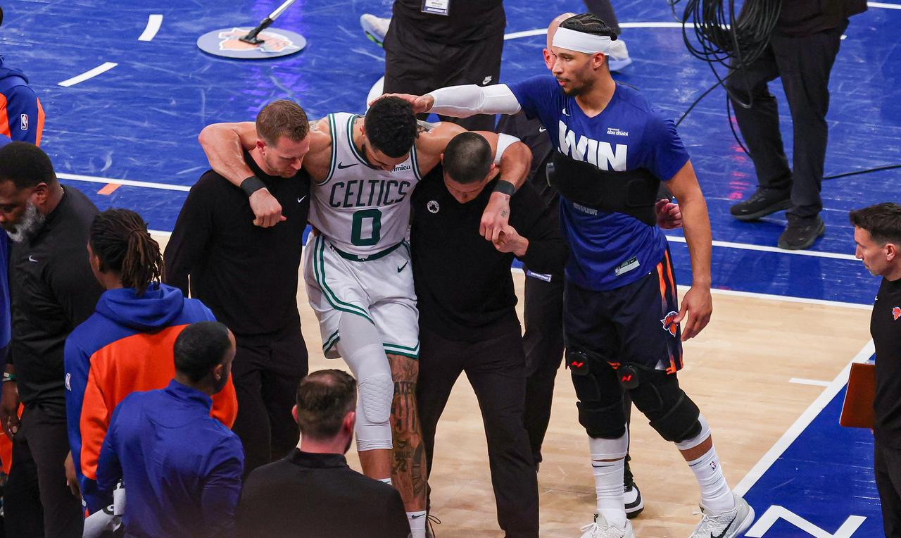 NBA历史上跟腱断裂的球员，都养了多久？比卢普斯，35岁（受伤年纪），恢复时间