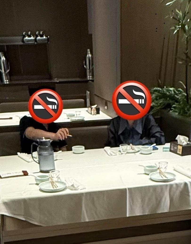 你看这新闻第一眼，是不是跟我一样，先愣住，然后想笑，最后又叹口气。沈阳那家饺子