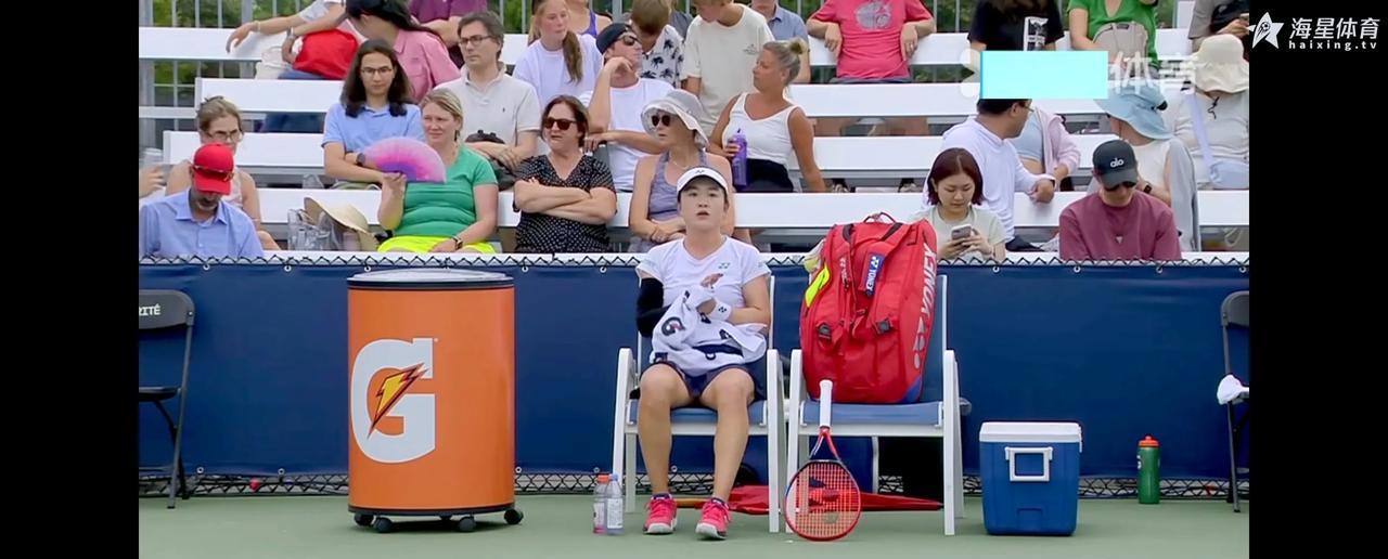 Wta1000蒙特利尔站第二轮。中国金花朱琳以1:66:26:4逆转击败亚历