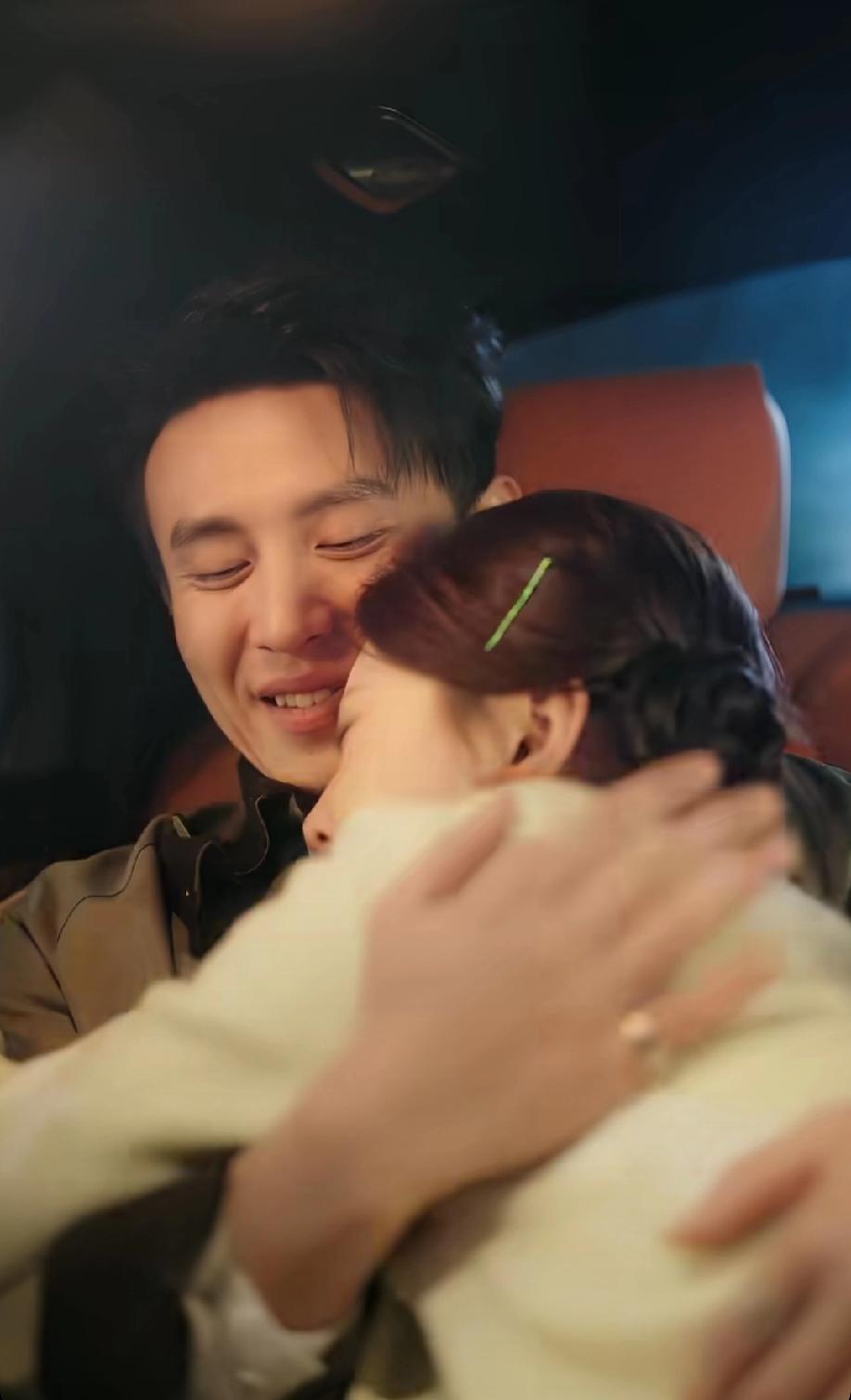 刚看完刘萧旭主演的新戏《一见你就笑》，真的是笑了两个小时呀！是特别好看的剧，前期