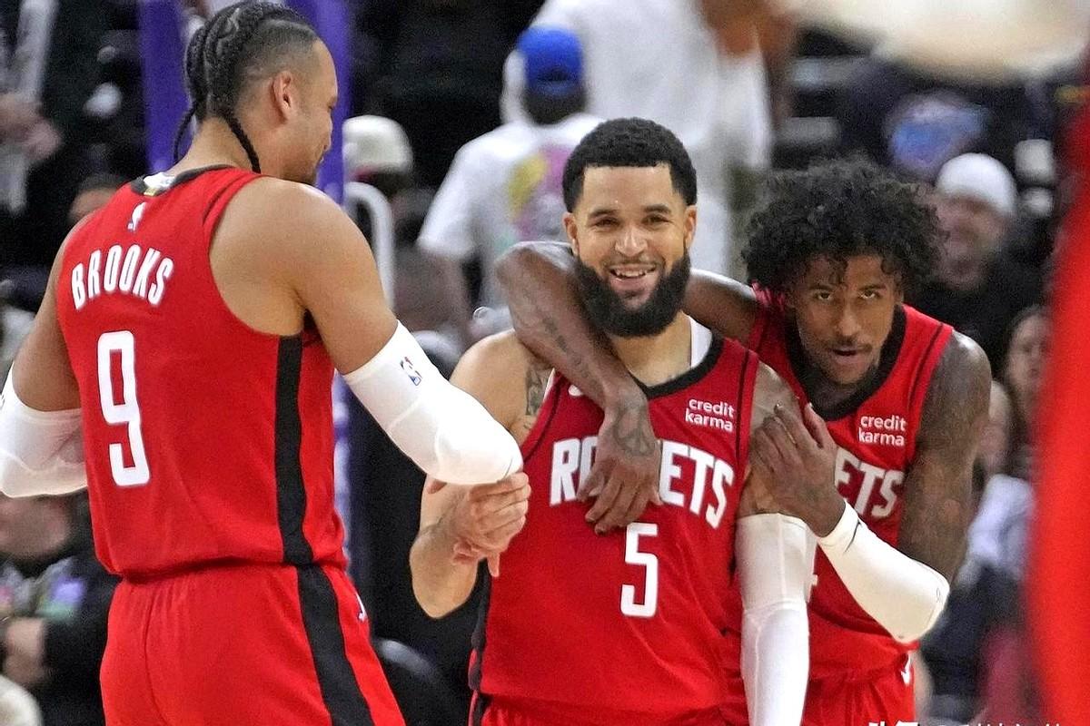 火箭打得少啊，截至目前，雷霆勇士都打了20场了，火箭才16场。这4场比赛的差