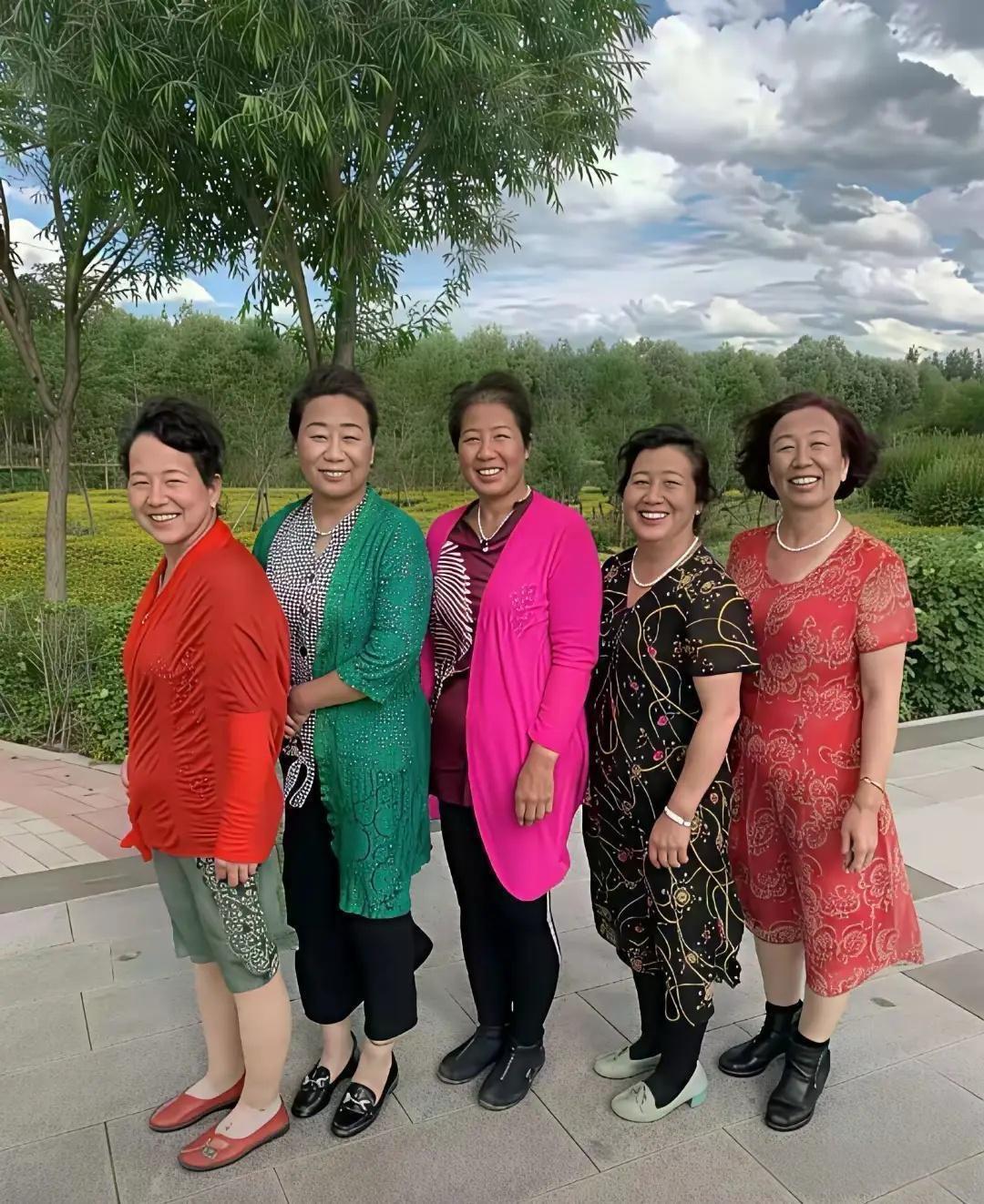 这五个能看出来哪个是城里的啊