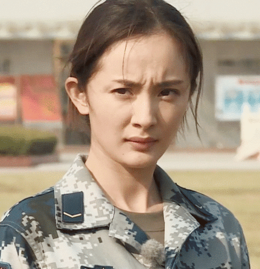 杨幂没来表情包来了我就当杨幂又来毛雪汪了哈哈哈哈哈哈杨幂没来表情包来了
