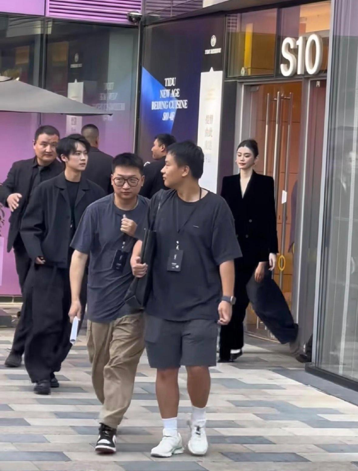 原来黑色和黑色的区别有那么大