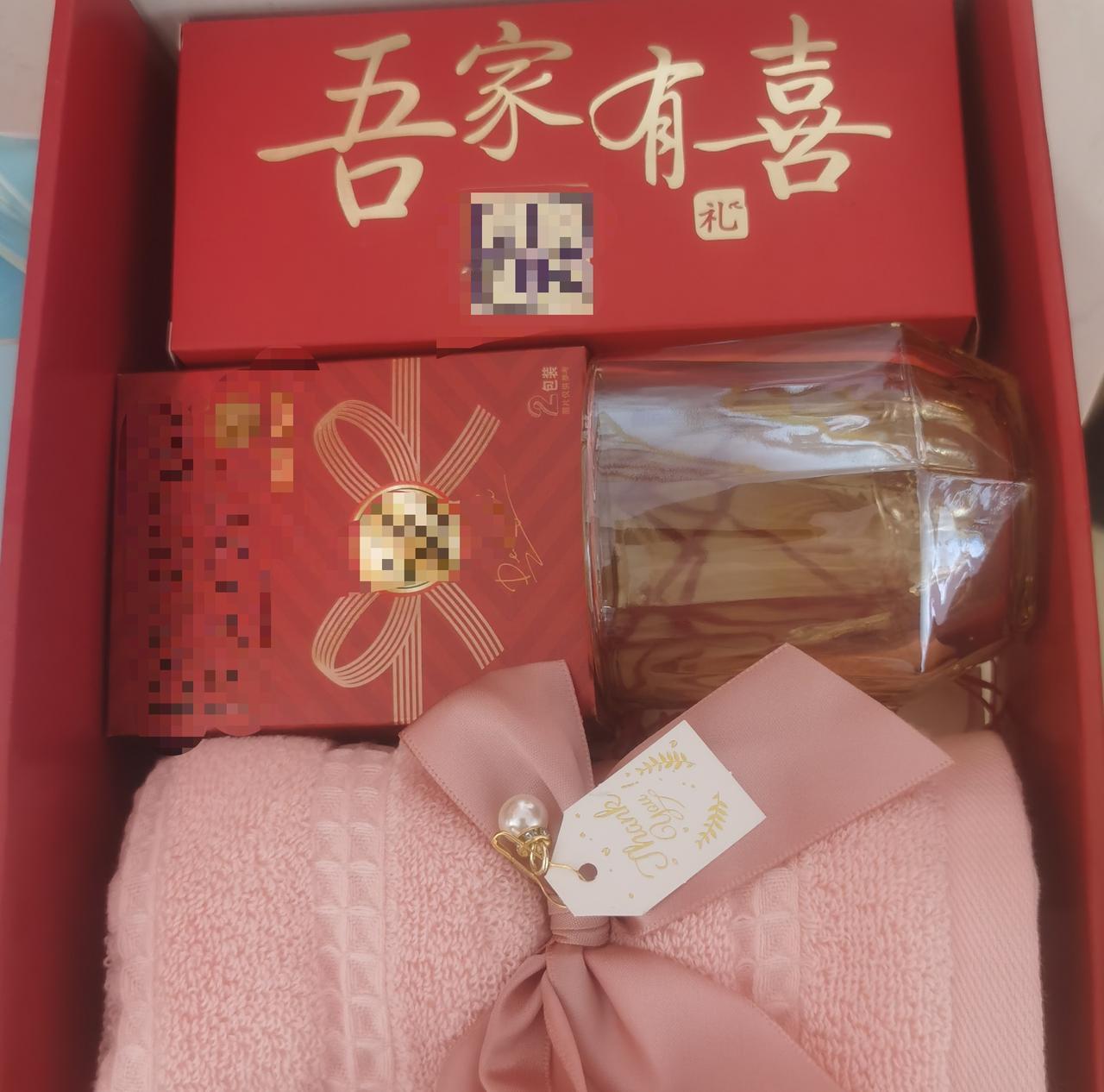 想各位至亲都把我家儿子的婚礼，当成五一期间最大的事，怎可能。儿子五一将举行婚