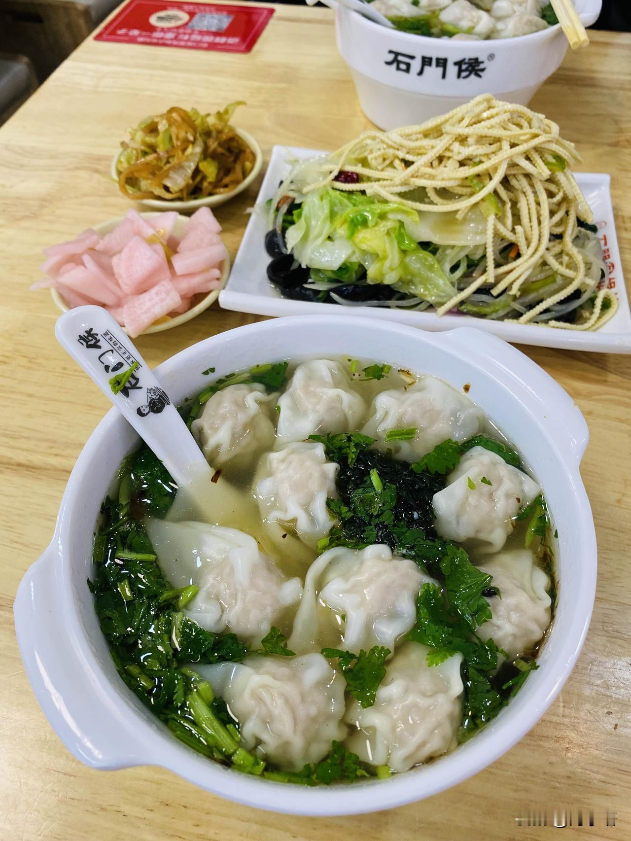 来石家庄旅游的人你们糊涂啊！总想着去吃正宗石家庄安徽牛肉板面，这本来就是一个越玩