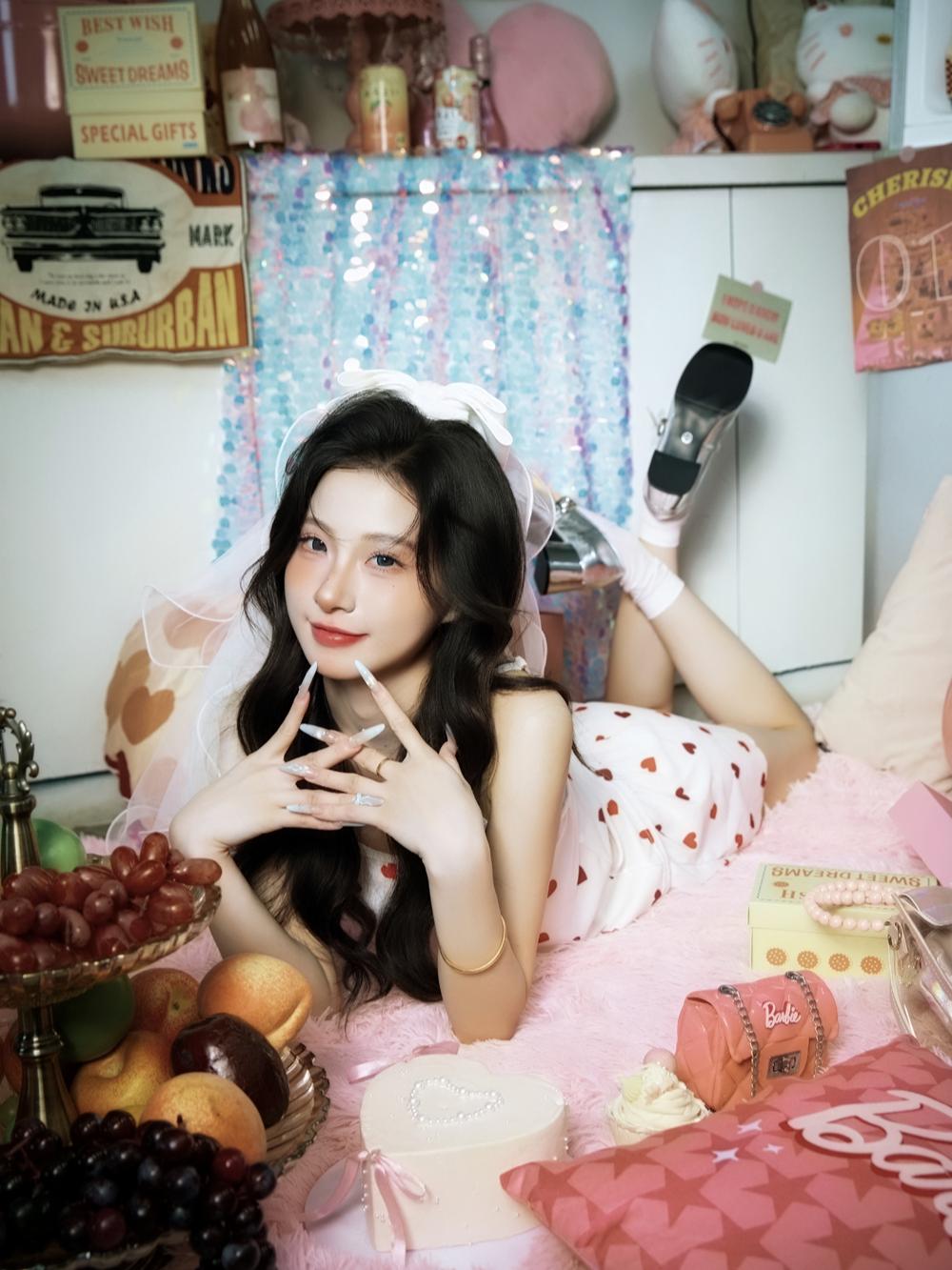 没有少女会不喜欢这组生日写真吧~Kitty🎀 - 少女心被🈵足的生...