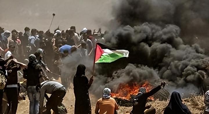 伊朗这回玩真的？海峡一封，谁也别想跑！！！伊朗德黑兰这次是真急红眼了。