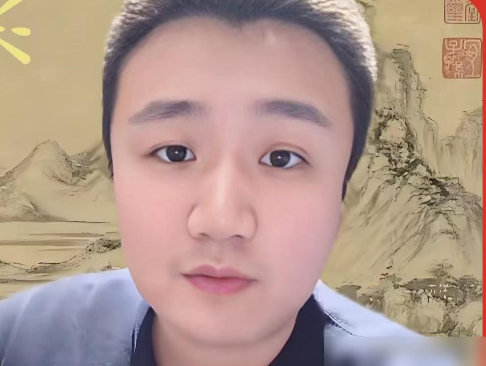 骂了郭德纲5年的孙佳良，自己一登台，连票友都看不下去了！这家伙，顶着个“京