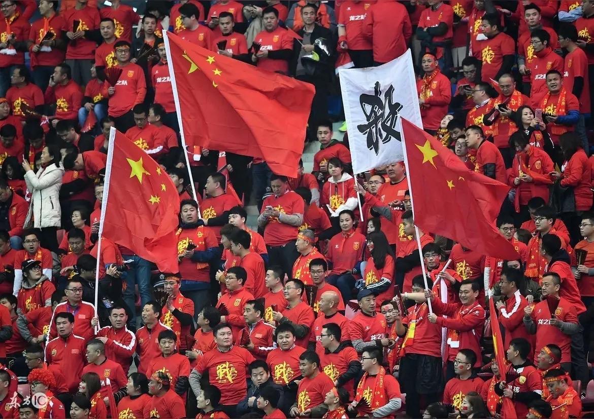 听说国足对巴林的球票已经全部卖完！预计将有五万多球迷观看比赛！国足早早被淘汰