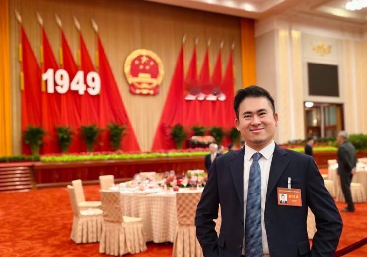 王炳忠国庆发文：我们这代“中国人”，必须把“统一”这个句号画上！10月1日，