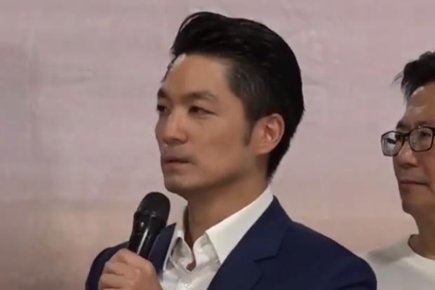 台北市长蒋万安出席黄复兴党部70周年党庆活动，一登场便展现超高人气，大批支持者争
