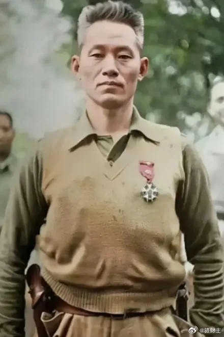 1987年，蒋经国探望幽禁33年的孙立人，孙立人提出三个请求，蒋经国听罢沉默良久