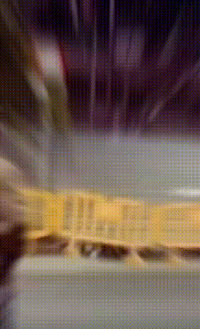 梅西太难防了，好几个保安都防不住！有记者爆料了，梅西带着德保罗来到诺坎普，保安居