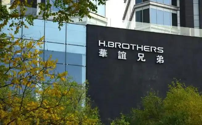 中国影视巨头华谊兄弟，如今正式宣告破产清算，实在让人感慨万千。我常说，人这辈子最