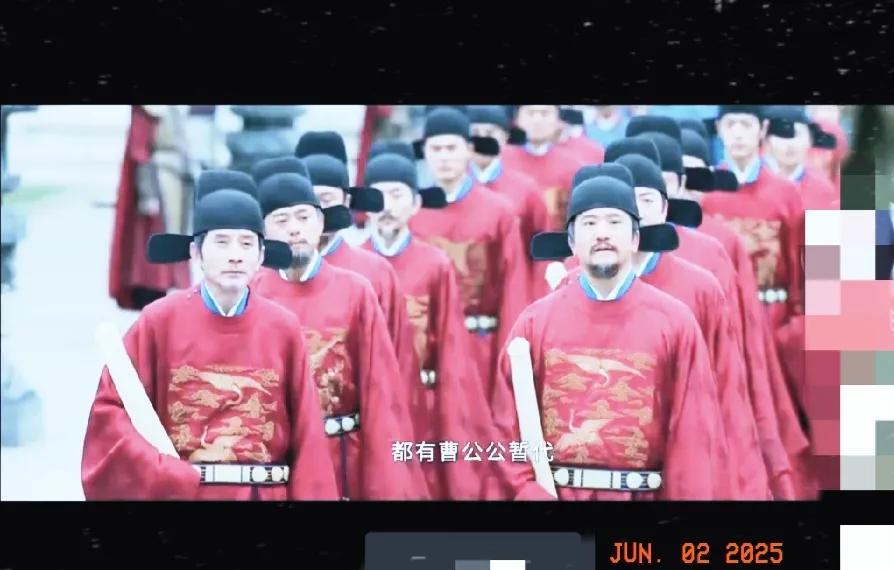 1.《藏海传》。“第三个仇人”终究还是来到了曹公公的床前，拿走了癸玺和蛇眉铜鱼。