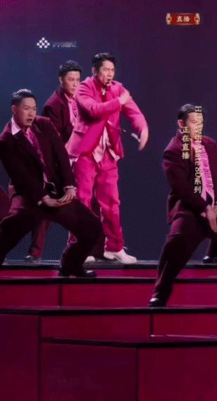 以后谁还说手机只能拍日常啊？华为Mate80ProMax这已经是上国家队了