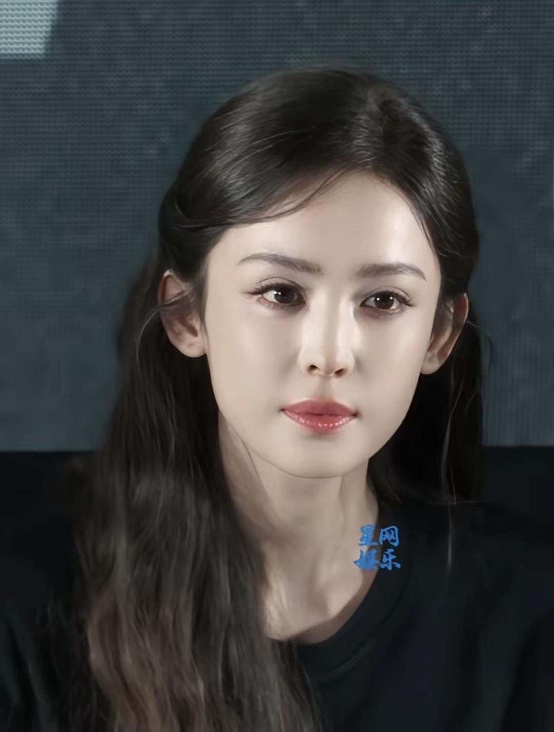江疏影是不是医美了，感觉提拉了，眼睛都挑起来了[思考]