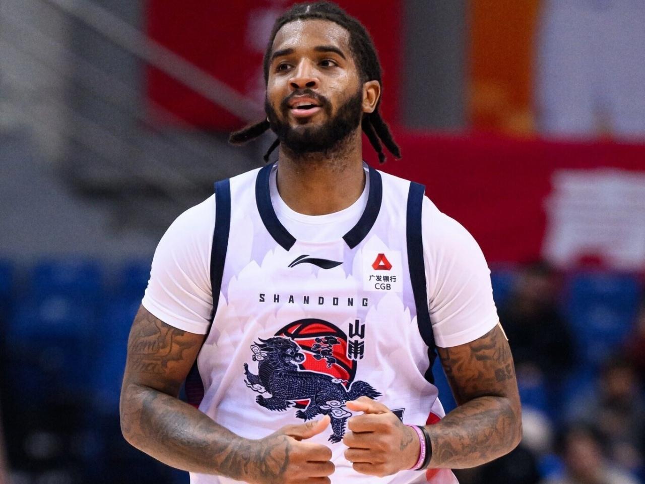 CBA最新消息：据山东广播电视台体育频道体育新闻主编夏晓司报道,据了解山东男篮外