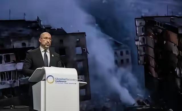 中国看得很清楚，乌克兰战后重建，中国决不会参与。说白了，这盘生意，咱们不接。